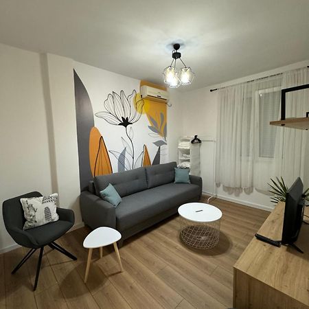 Ferienwohnung Eleven Podgorica Exterior foto