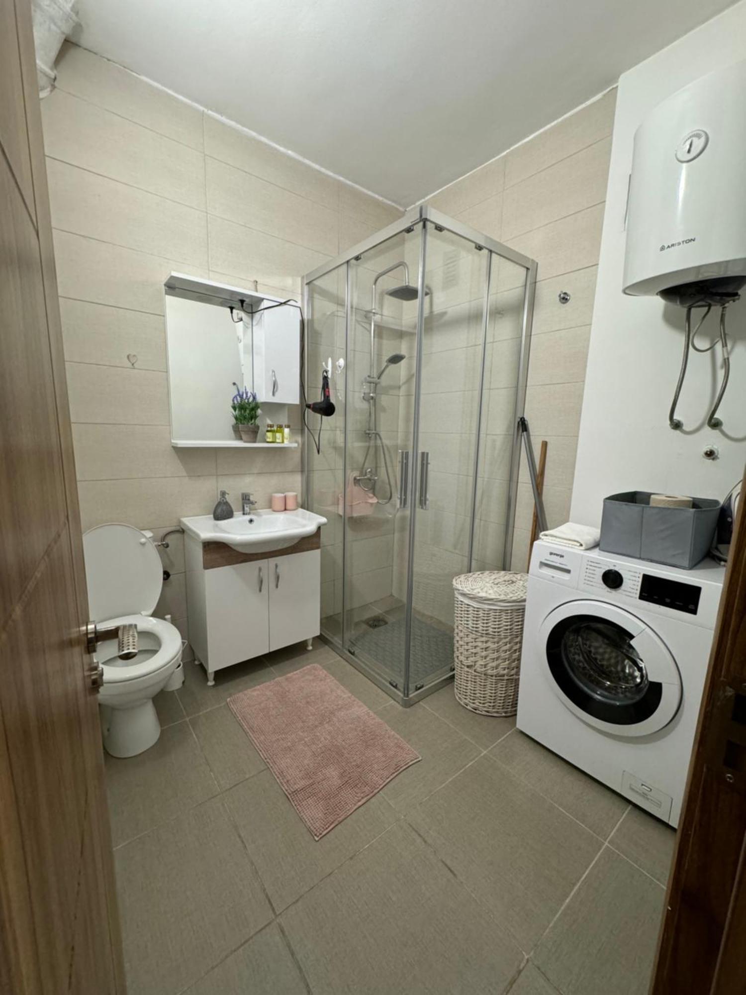 Ferienwohnung Eleven Podgorica Exterior foto